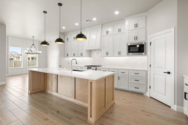 8213 NW 152nd Street, Edmond, OK 73013