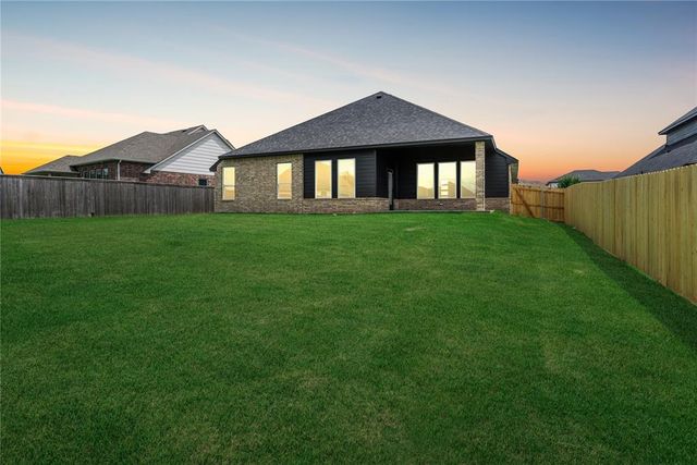 8213 NW 152nd Street, Edmond, OK 73013