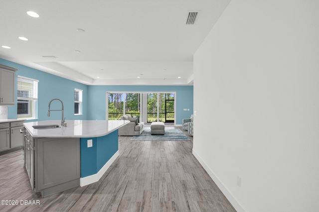 821 Bama Breeze Drive, Daytona Beach, FL 32124