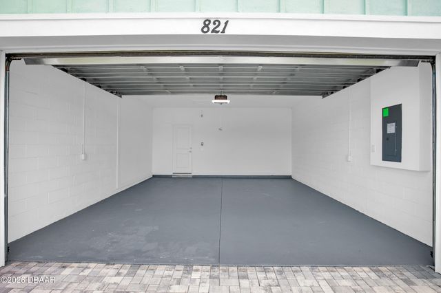 821 Bama Breeze Drive, Daytona Beach, FL 32124