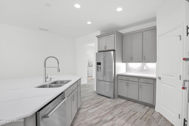 821 Bama Breeze Drive, Daytona Beach, FL 32124