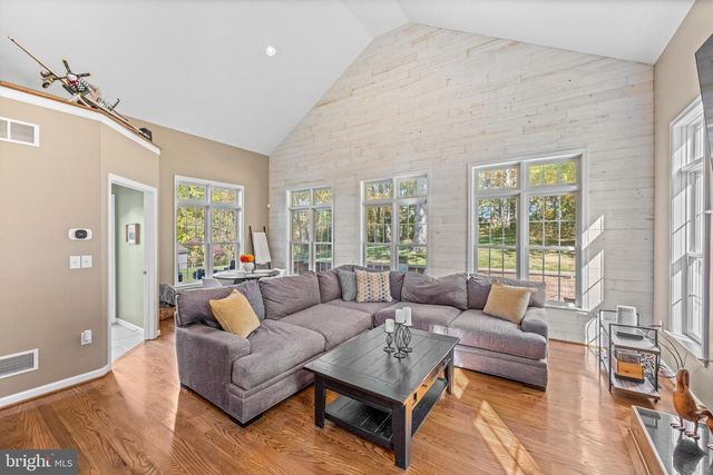 7 RICHARD WILSON DR, Coatesville, PA 19320