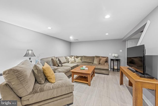 7 RICHARD WILSON DR, Coatesville, PA 19320