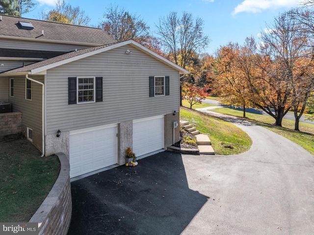 7 RICHARD WILSON DR, Coatesville, PA 19320