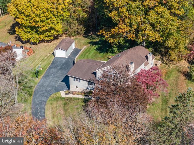 7 RICHARD WILSON DR, Coatesville, PA 19320