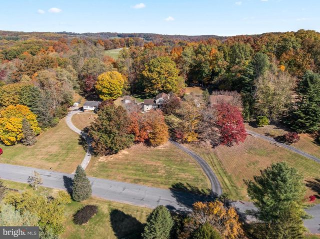 7 RICHARD WILSON DR, Coatesville, PA 19320