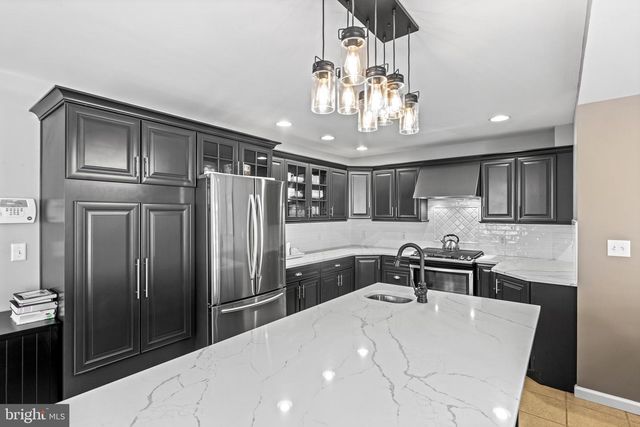 7 RICHARD WILSON DR, Coatesville, PA 19320