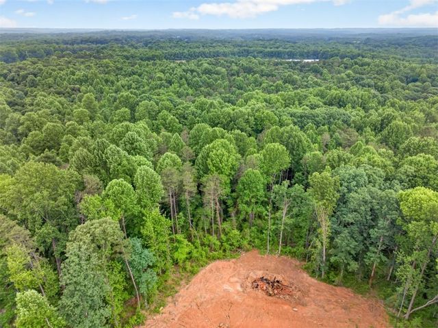 135 Jarrett Lane, Gillsville, GA 30543