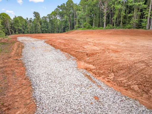 135 Jarrett Lane, Gillsville, GA 30543