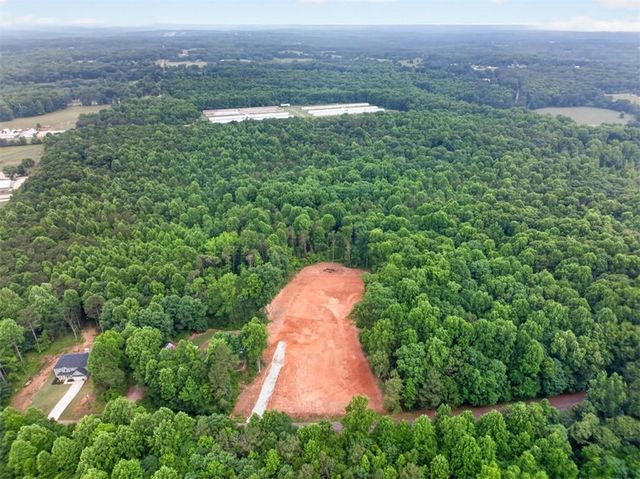 135 Jarrett Lane, Gillsville, GA 30543