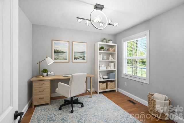 2036 Hickory Hills Drive, Denver, NC 28037