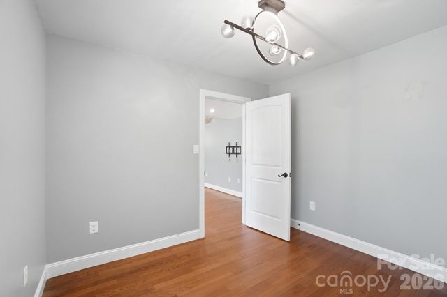 2036 Hickory Hills Drive, Denver, NC 28037