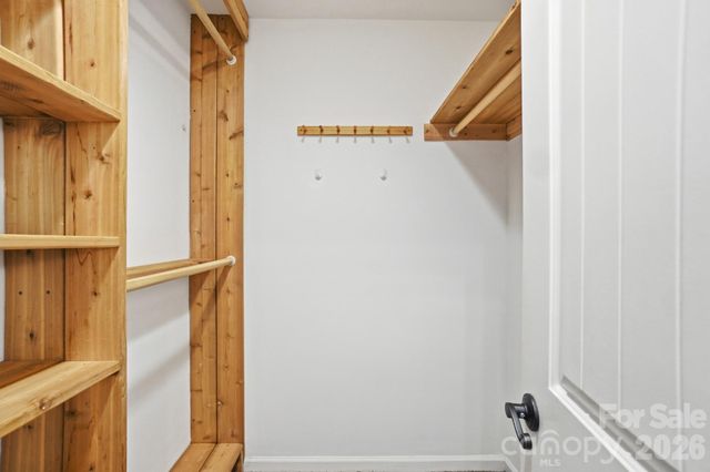 2036 Hickory Hills Drive, Denver, NC 28037