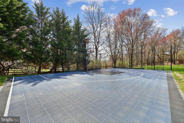 12900 GLEN RD, North Potomac, MD 20878