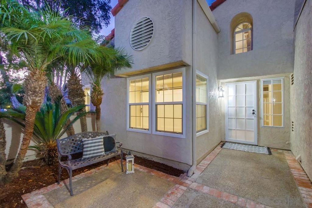 12566 Calle Tamega 108, San Diego, CA 92128 — photo 2
