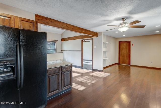 257 Frog Pond Road, Little Egg Harbor, NJ 08087