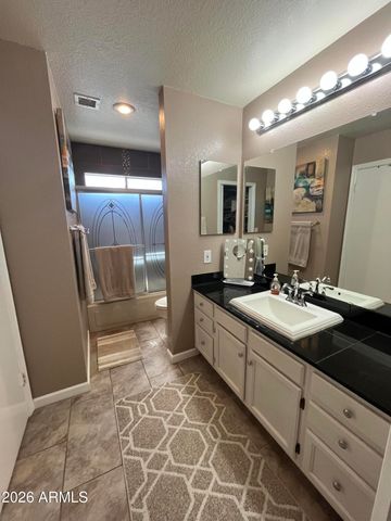 630 E JENSEN Street 116, Mesa, AZ 85203