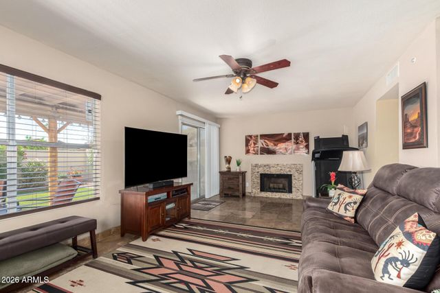 630 E JENSEN Street 116, Mesa, AZ 85203