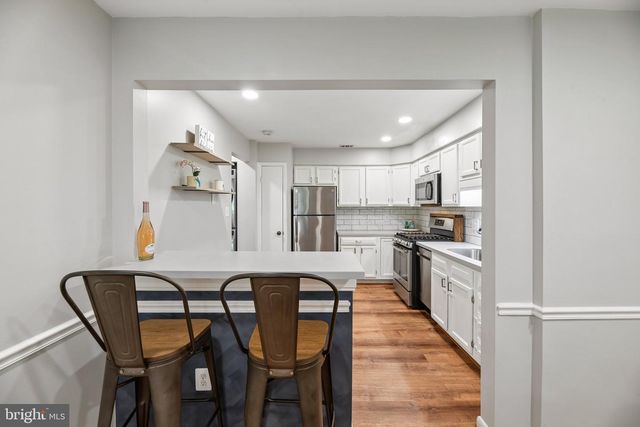 3708-B STEPPES CT, Falls Church, VA 22041