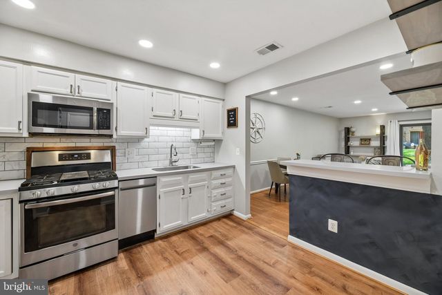 3708-B STEPPES CT, Falls Church, VA 22041