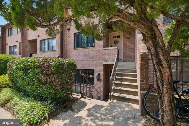 3708-B STEPPES CT, Falls Church, VA 22041