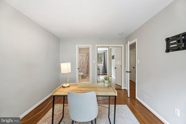 3708-B STEPPES CT, Falls Church, VA 22041