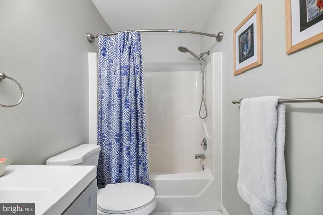 3708-B STEPPES CT, Falls Church, VA 22041