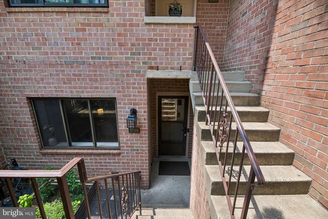 3708-B STEPPES CT, Falls Church, VA 22041