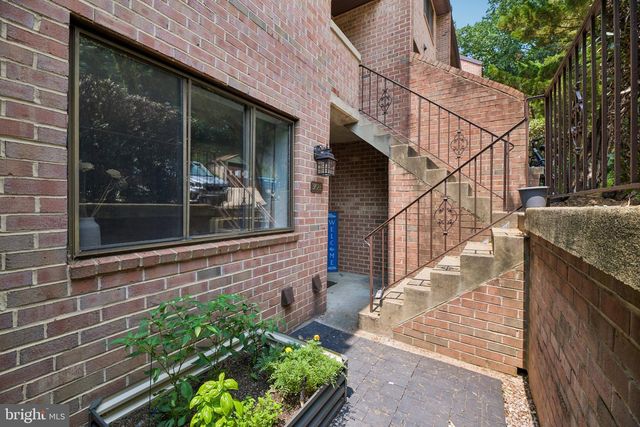 3708-B STEPPES CT, Falls Church, VA 22041