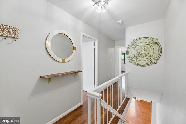 3708-B STEPPES CT, Falls Church, VA 22041