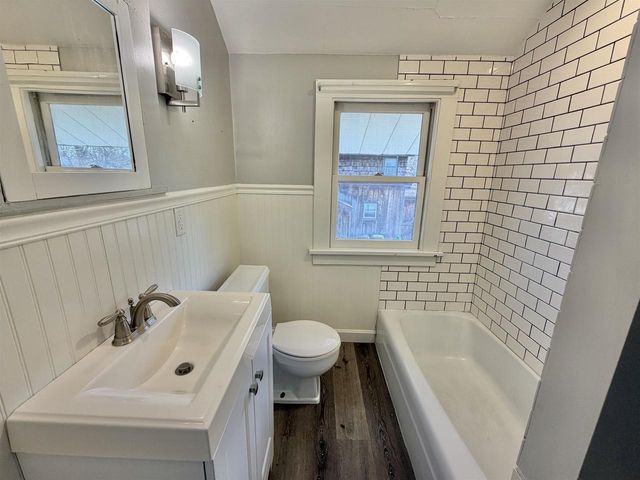 1142 W Jackson Street, Beloit, WI 53511