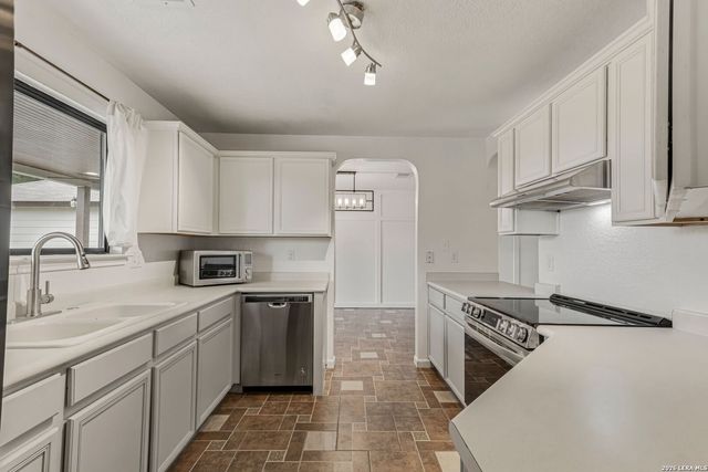 2331 PADDLE CRK, San Antonio, TX 78245