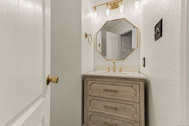 2331 PADDLE CRK, San Antonio, TX 78245