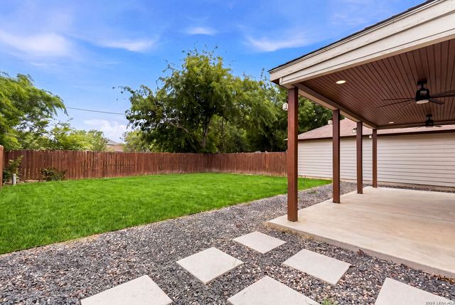 2331 PADDLE CRK, San Antonio, TX 78245