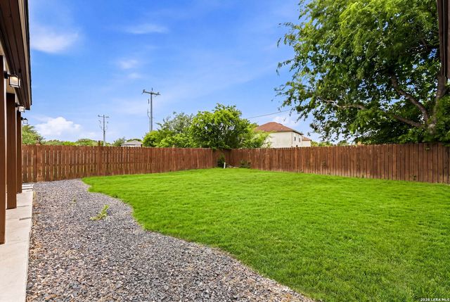 2331 PADDLE CRK, San Antonio, TX 78245