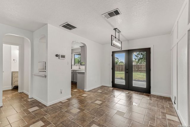 2331 PADDLE CRK, San Antonio, TX 78245