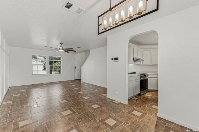 2331 PADDLE CRK, San Antonio, TX 78245