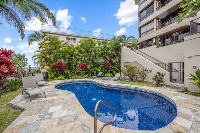 512 Iolani Avenue 202, Honolulu, HI 96813