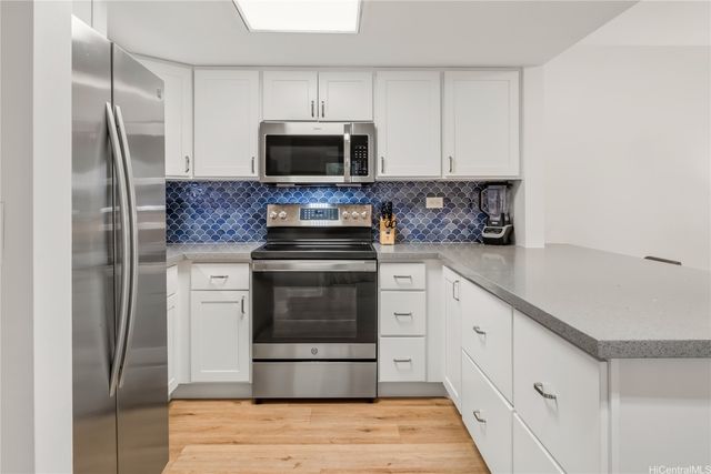 512 Iolani Avenue 202, Honolulu, HI 96813