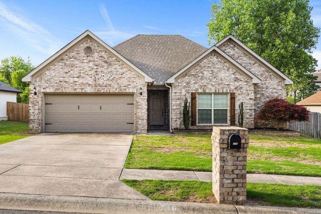 516 Crepe Myrtle Loop, Cabot, AR 72023