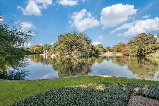 4 Rue Du Lac Street, Dallas, TX 75230