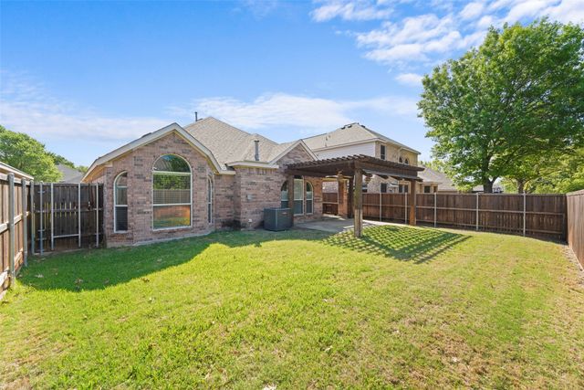 2608 Travis Drive, Mckinney, TX 75072