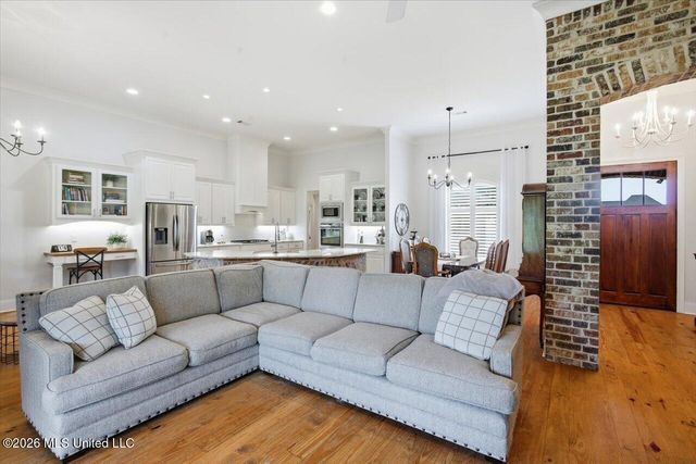 218 Hidden Hills Parkway, Brandon, MS 39047