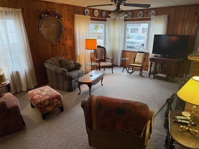 12090 MIDWAY Drive, Conneaut Lake, PA 16316