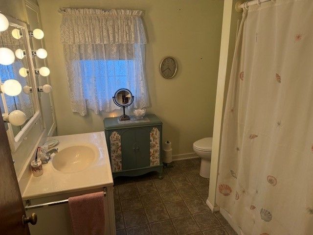 12090 MIDWAY Drive, Conneaut Lake, PA 16316