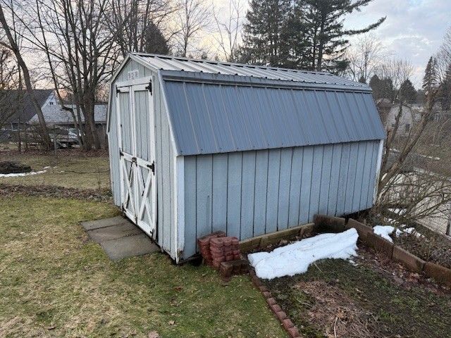 12090 MIDWAY Drive, Conneaut Lake, PA 16316