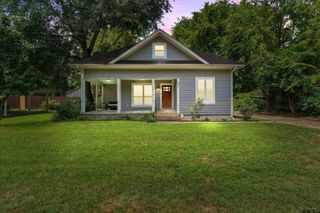 501 S Boyd St, Lindale, TX 75771