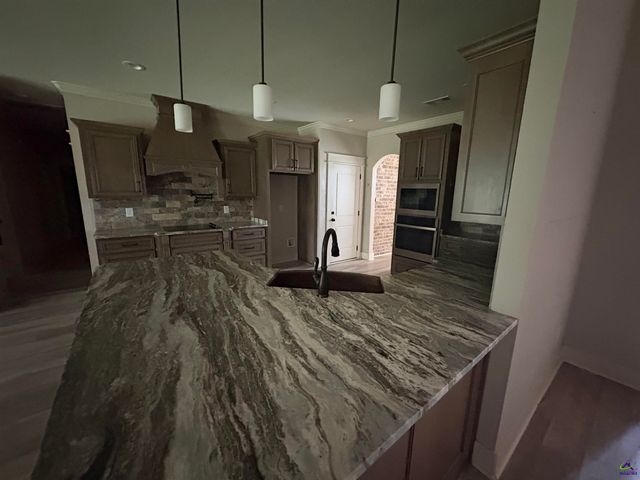 117 Waters Edge Ct., Kathleen, GA 31047