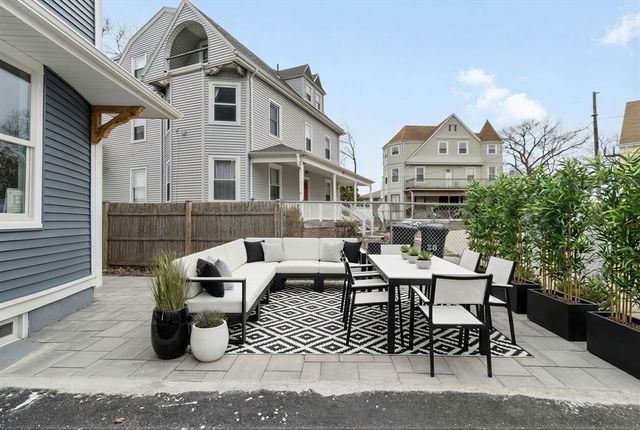 66 Stanley St 1, Boston, MA 02125