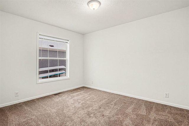 1283 E Ellis Road 14, Norton Shores, MI 49441